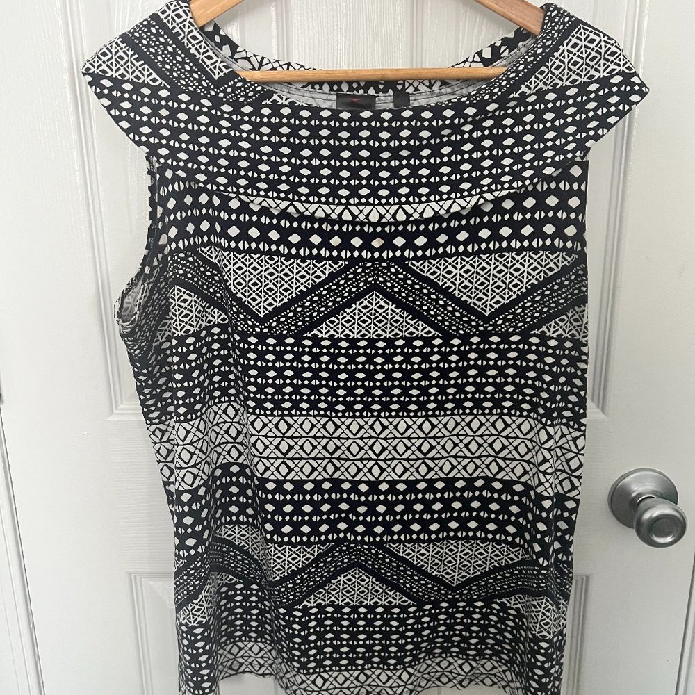 Knit soft shoulder shirt